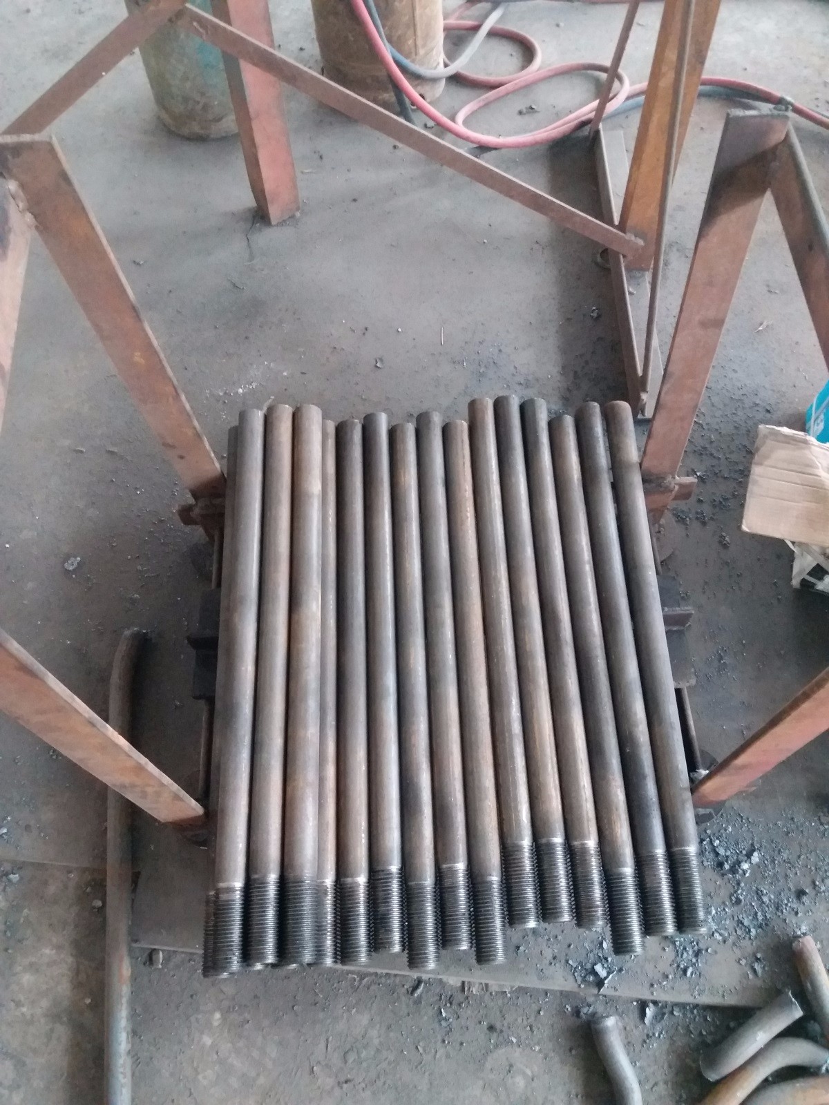 預埋件（金屬配件）