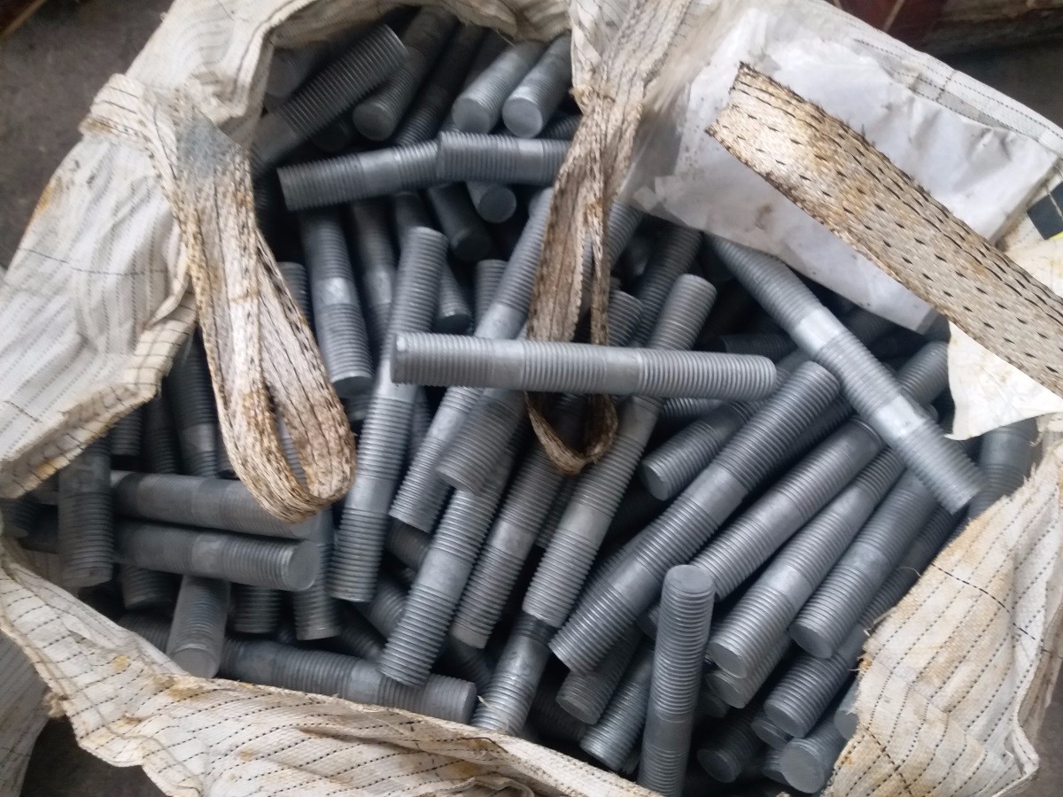 預埋件（金屬配件）