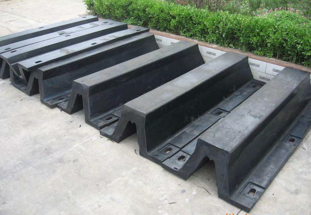 SA(DA)型橡膠護(hù)舷