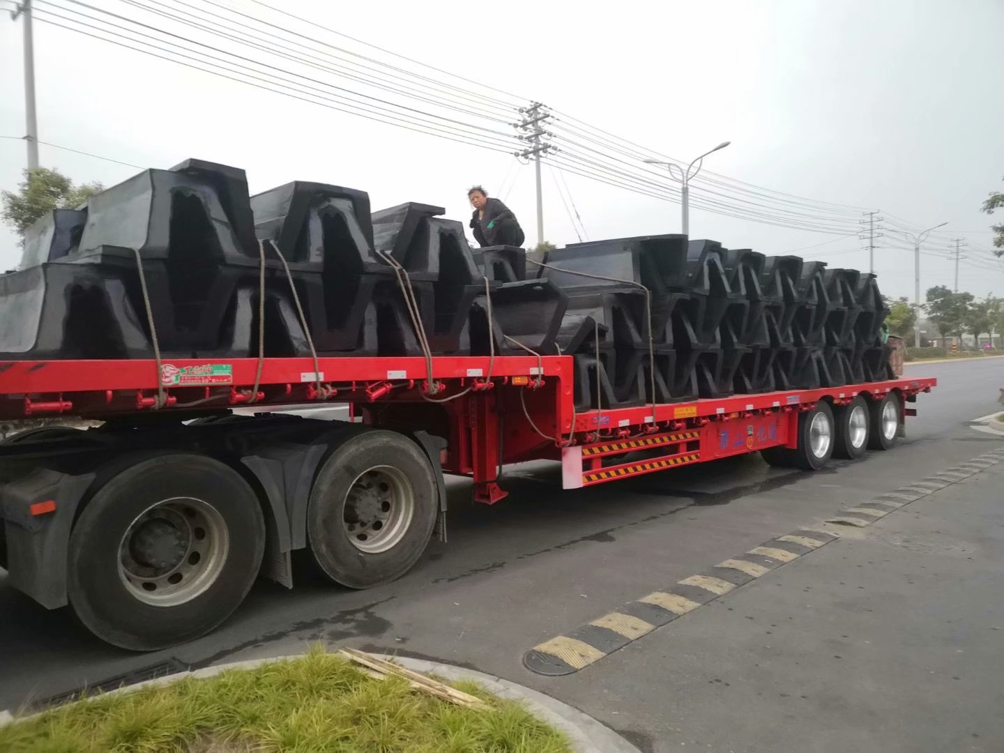 SA(DA)型橡膠護(hù)舷