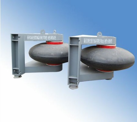 轉動型橡膠護舷