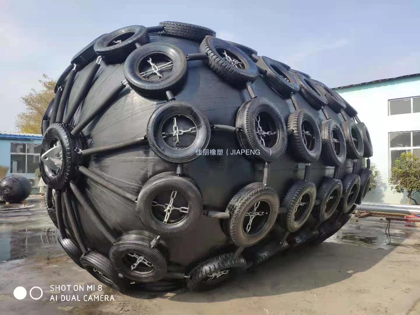 漂浮型橡膠護舷（橡膠氣囊）